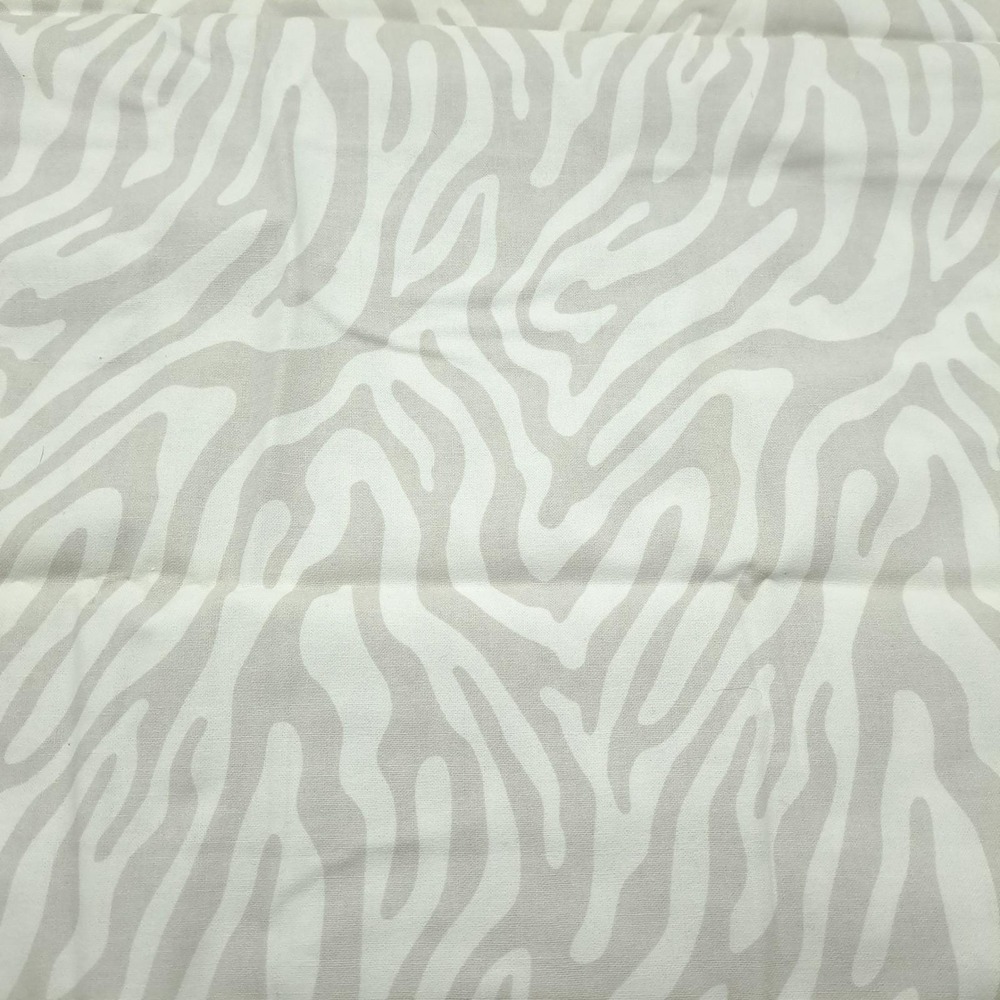 Vintage Joann‎ Fabrics Zebra Print Grey White Animal Stripe Fabric 0.69 Yard